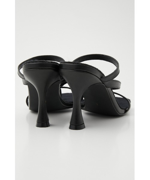 rienda(リエンダ)の「スリムストラップトングサンダル(サンダル・レディース・ブラック/ブラウン/レッド・MEDIUM/SMALL/LARGE)」の7枚目の写真