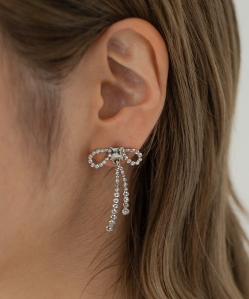 JUMELLE(ジュメロ)の「リボンストーンピアス(ピアス(両耳用)・レディース・シルバー・FREE)」の1枚目の写真