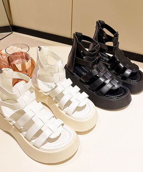 EPICKS(エピックス)の「韓国風厚底グルカサンダル(サンダル・レディース・ブラック/ホワイト・38/36)」の4枚目の写真