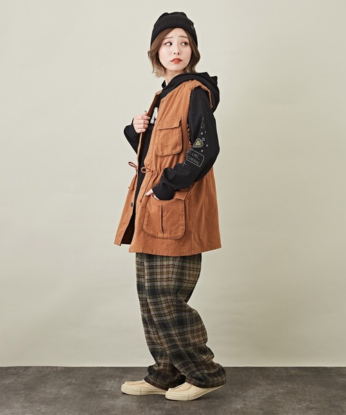 CUBE SUGAR(キューブシュガー)の「無地ツイルミリタリーベスト(ベスト・レディース・ベージュ/ブラウン/カーキ・M)」の16枚目の写真