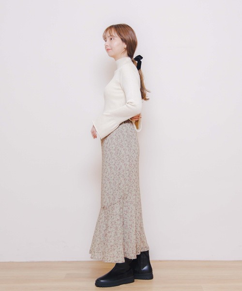 flower（フラワー）の「クリスタルタートルニット（ニット/セーター・レディース・ブルー/アイボリー/ベージュ・FREE）」の19枚目の写真