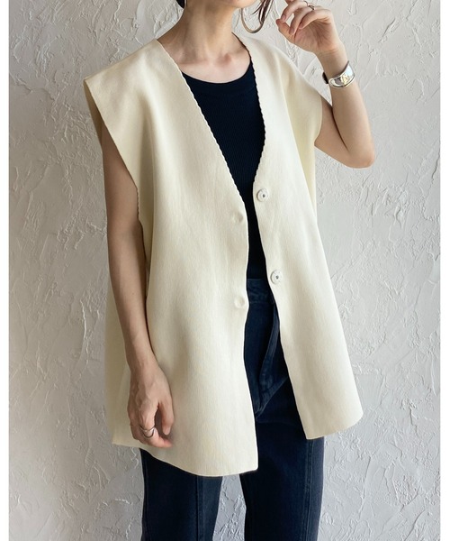 She's Closet(シーズクローゼット)の「ニットジレベスト&ストレートロングスカートセットアップ(セットアップ・レディース・ブラック/アイボリー・FREE)」の4枚目の写真