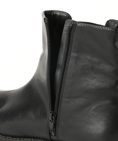 LAKOLE（ラコレ）の「タンクソールチェルシーブーツ / 163756（ブーツ・レディース・ブラック/カーキ/アイボリー・MEDIUM/LARGE）」の21枚目の写真