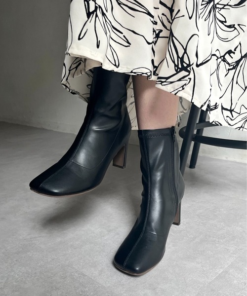 prose verse(プロズヴェール)の「ななめスクエアショートブーツ(ブーツ・レディース・アイボリー/ブラック/モカ・SMALL/MEDIUM/LARGE/X-LARGE)」の3枚目の写真