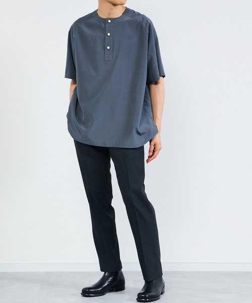 KIIT（キート）の「KIIT キート / PULLOVER HENLY NECK T-SHIRT プルオーバー ヘンリーネックプルオーバー半袖シャツ / KIO-T99-200（Tシャツ/カットソー・メンズ・レッド/アイボリー/チャコールグレー・1/2/3）」の4枚目の写真