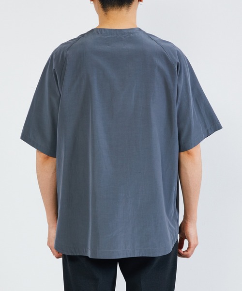 KIIT（キート）の「KIIT キート / PULLOVER HENLY NECK T-SHIRT プルオーバー ヘンリーネックプルオーバー半袖シャツ / KIO-T99-200（Tシャツ/カットソー・メンズ・レッド/アイボリー/チャコールグレー・1/2/3）」の14枚目の写真