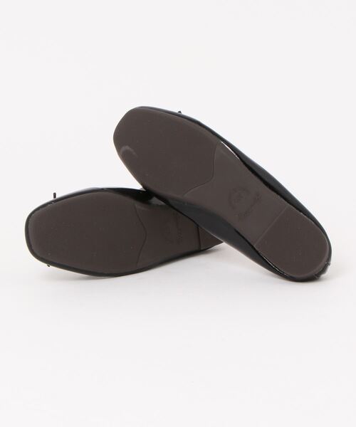 Isn't She?(イズントシー)の「エナメルバレエシューズ(バレエシューズ・レディース・ブラック/アイボリー/レッド・L/S/M)」の9枚目の写真