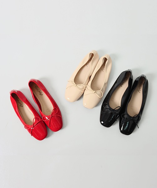 Isn't She?(イズントシー)の「エナメルバレエシューズ(バレエシューズ・レディース・ブラック/アイボリー/レッド・L/S/M)」の6枚目の写真