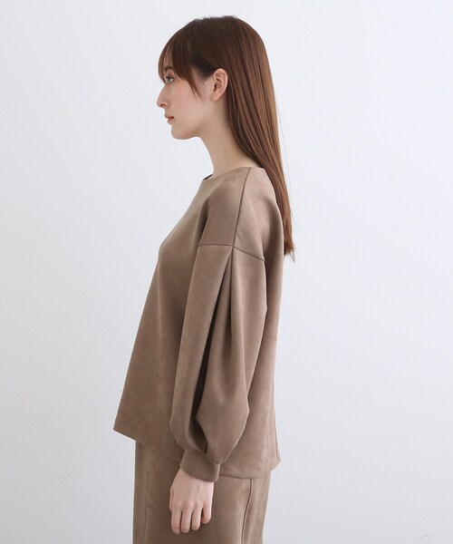 INDIVI（インディヴィ）の「【SETUP可能】スエードライク 袖コンシャストップス（Tシャツ/カットソー・レディース・ナチュラル/キャメル/ライトパープル・05/12/13/15 /34/38）」の6枚目の写真