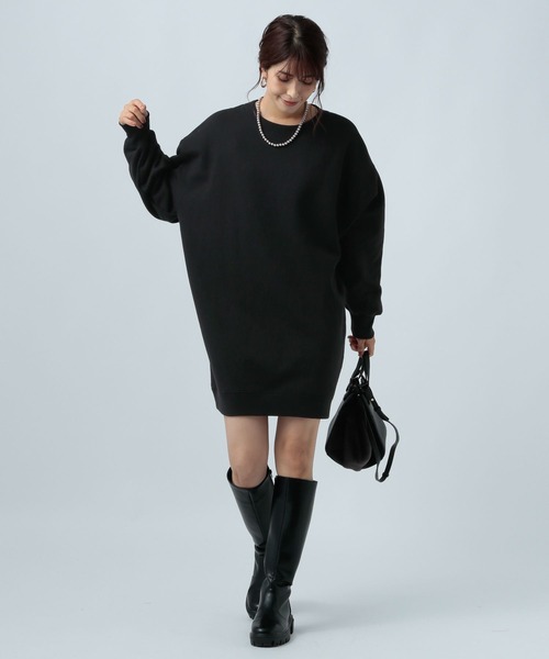 BAYFLOW(ベイフロー)の「BIG裏起毛チュニック(スウェット・レディース・ブルー/オフホワイト/ブラック/モカ・FREE)」の13枚目の写真