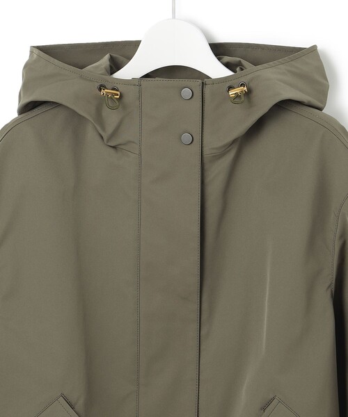 【美品】【23区】22AW　大人気　ブライトツイル　マウンテンパーカー　カーキー セール】【カタログ掲載】ブライトツイル マウンテンパーカー