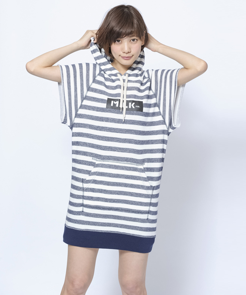 MILKFED.(ミルクフェド)の「BIG SWEAT HOODIE BAR (スウェットワンピース/ロゴ/バー)(チュニック・レディース・ホワイト/アッシュ/ライトパープル・MEDIUM/SMALL)」の1枚目の写真