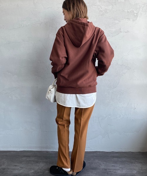 Carhartt WIP（カーハートダブリューアイピー）の「[carhartt WIP/カーハートダブリューアイピー] AMERICAN SCRIPT ワンポイントロゴ刺繍スウェットパーカー（パーカー・レディース・ブラック/ライトグレー/ダークグリーン/ブラウン/ホワイト・XS/S/M/L/XL）」の8枚目の写真