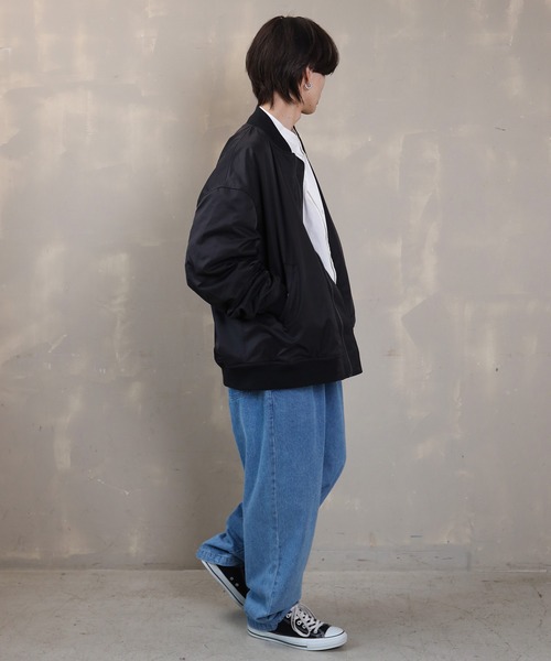 SPINNS（スピンズ）の「【ビックシルエット】ナイロン MA-1 ブルゾン（MA-1・メンズ・ブラック/グレー/カーキ・ONESIZE）」の19枚目の写真