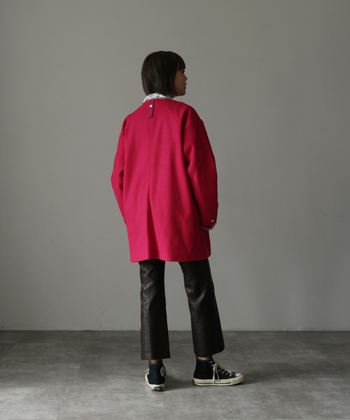 HERENCIA(ヘレンチア)の「ノーカラー バックグログラン ドルマンジャケットコート(ノーカラーコート・レディース・ブラック/グレイッシュベージュ/ピンク・MEDIUM)」の10枚目の写真