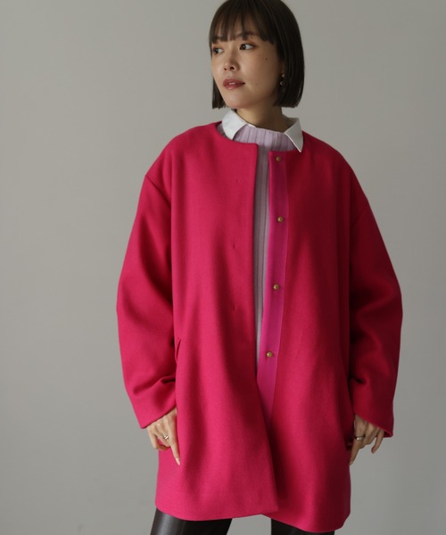 HERENCIA(ヘレンチア)の「ノーカラー バックグログラン ドルマンジャケットコート(ノーカラーコート・レディース・ブラック/グレイッシュベージュ/ピンク・MEDIUM)」の4枚目の写真