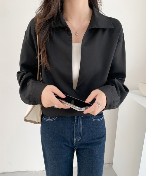 ABITOKYO(アビトーキョー)の「深めキーネックシャツブラウス(シャツ/ブラウス・レディース・ブラック/ダークブラウン/ベージュ・M/L)」の2枚目の写真