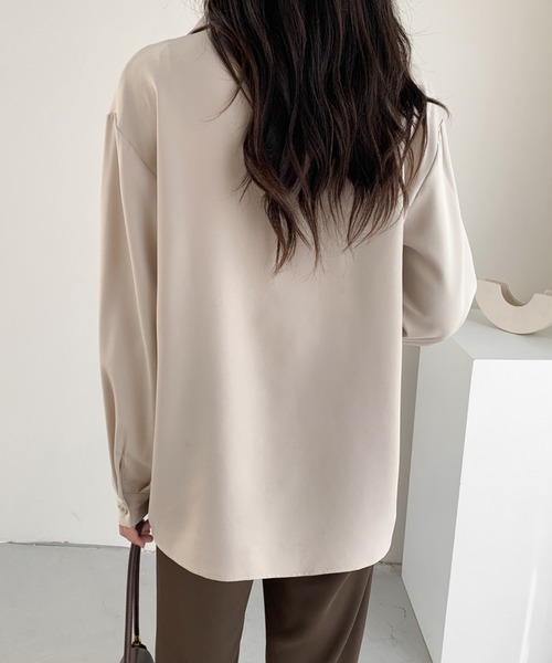 ABITOKYO(アビトーキョー)の「深めキーネックシャツブラウス(シャツ/ブラウス・レディース・ブラック/ダークブラウン/ベージュ・M/L)」の19枚目の写真