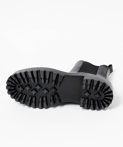 LEPSIM(レプシィム)の「ライト厚底サイドゴアブーツ 181029(ブーツ・レディース・アイボリー/ブラック・MEDIUM/SMALL/LARGE)」の10枚目の写真