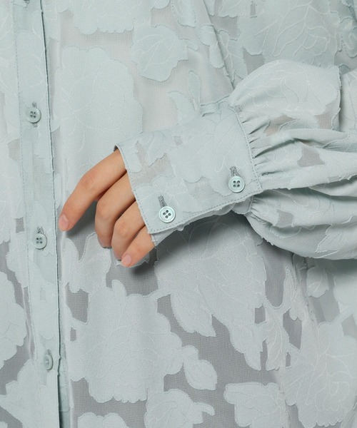 LOWRYS FARM（ローリーズファーム）の「ジャガードレースシャツロングスリーブ　185112（シャツ/ブラウス・レディース・グリーン/ホワイト/ブラック・FREE）」の11枚目の写真