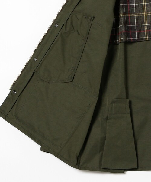 BEAMS BOY（ビームスボーイ）の「Barbour / OVERSIZE PEACHED BEADALE CASUAL JACKET（ブルゾン・レディース・オリーブ/ネイビー/ベージュ/ブラック・36）」の16枚目の写真