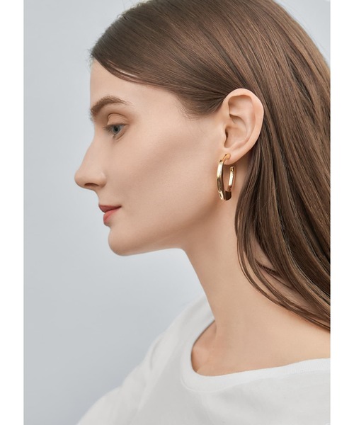 STYLE DELI(スタイルデリ)の「厚み平打ちクラフトフープピアス(ピアス(両耳用)・レディース・ゴールド/シルバー・FREE)」の12枚目の写真