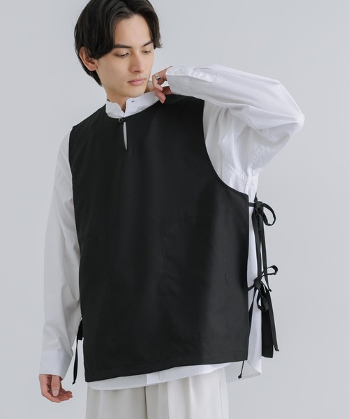 Audience(オーディエンス)の「日本製 接触冷感 リネンライク キーネックプルオーバーミリタリーベスト AUD7179(ベスト・メンズ・ブラック/チャコール・L/M)」の2枚目の写真