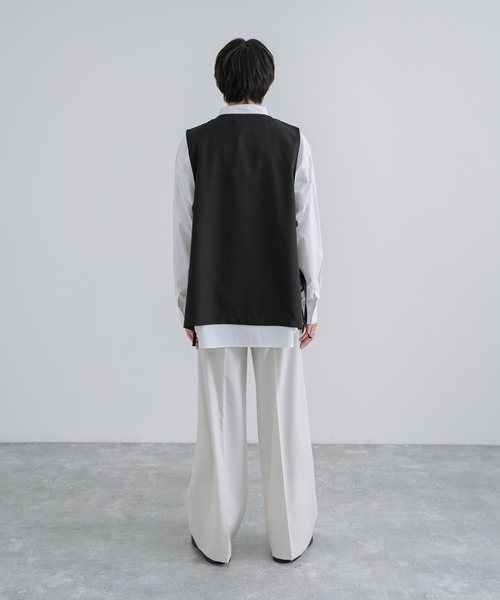 Audience(オーディエンス)の「日本製 接触冷感 リネンライク キーネックプルオーバーミリタリーベスト AUD7179(ベスト・メンズ・ブラック/チャコール・L/M)」の5枚目の写真