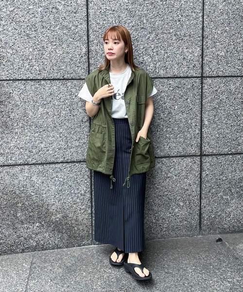 feepur（フェピュール）の「フロッキーロゴアソートシンプルTee（Tシャツ/カットソー・レディース・ネイビー/オートミール/オフホワイト/チャコールグレー・MEDIUM）」の19枚目の写真