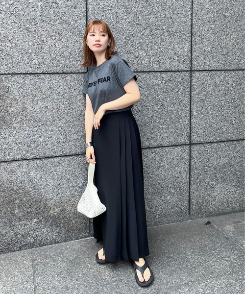 feepur（フェピュール）の「フロッキーロゴアソートシンプルTee（Tシャツ/カットソー・レディース・ネイビー/オートミール/オフホワイト/チャコールグレー・MEDIUM）」の15枚目の写真