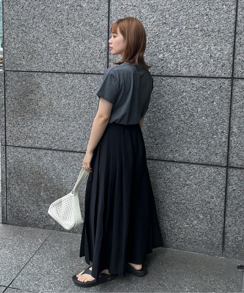 feepur（フェピュール）の「フロッキーロゴアソートシンプルTee（Tシャツ/カットソー・レディース・ネイビー/オートミール/オフホワイト/チャコールグレー・MEDIUM）」の12枚目の写真