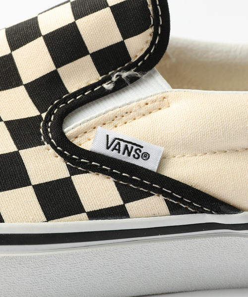 VANS（バンズ）の「VANS / ヴァンズ Classic Slip-On VN000EYEBKA/BWW（スリッポン・メンズ・ブラック/ホワイト・26cm/26.5cm/27cm/27.5cm/28cm）」の9枚目の写真