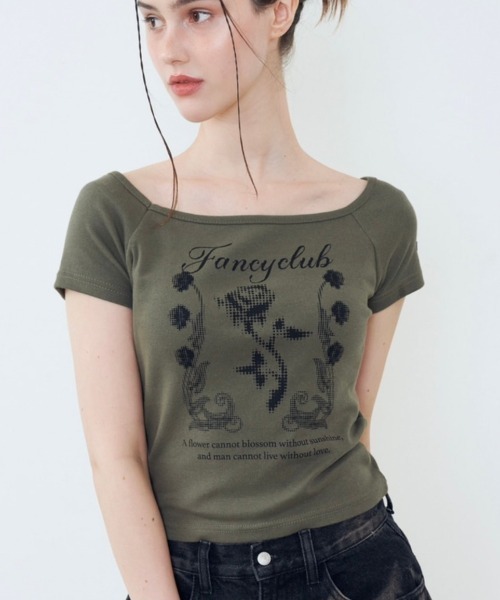 FANCY CLUB(ファンシークラブ)の「【NASTY FANCY CLUB/ナスティーファンシークラブ】ROSE BEDS OFF-SHOULDER / 半袖Tシャツ プリントTシャツ オフショルダー(Tシャツ/カットソー・レディース・カーキ/ブラック・ONE SIZE)」の21枚目の写真
