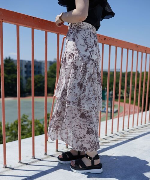 MAJESTIC LEGON(マジェスティックレゴン)の「エアリーティアードスカート(スカート・レディース・ブラウン系その他2/グレー系その他・SMALL/MEDIUM)」の10枚目の写真