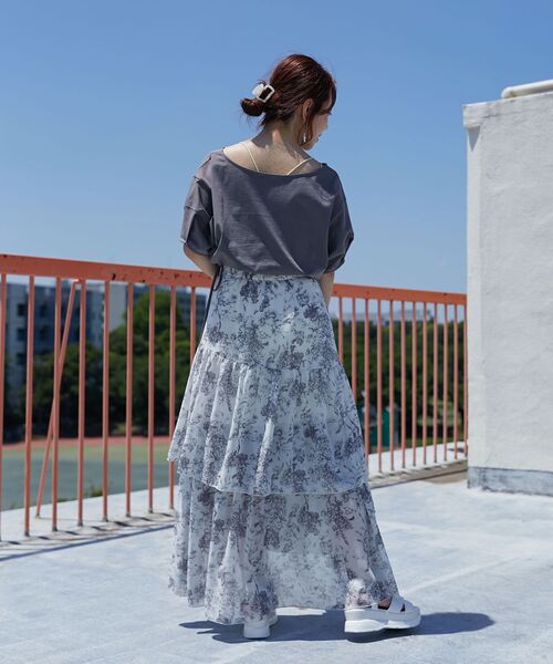 MAJESTIC LEGON(マジェスティックレゴン)の「エアリーティアードスカート(スカート・レディース・ブラウン系その他2/グレー系その他・SMALL/MEDIUM)」の8枚目の写真