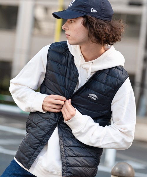 OUTDOOR PRODUCTS（アウトドアプロダクツ）の「【OUTDOOR PRODUCTS/アウトドアプロダクツ】インナーダウンベスト　洗濯可能　撥水　抗菌　防臭　静電防止　防風　透湿機能　パッカブル仕様（ダウンベスト・メンズ・チャコールグレー/ブラック・X-LARGE/LARGE/MEDIUM）」の13枚目の写真