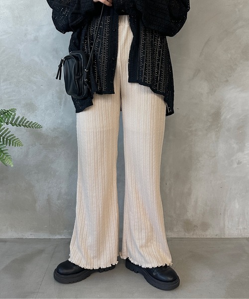 kutir(クティール)の「ヘリンボーンメローフレアパンツ(その他パンツ・レディース・カーキ/サックスブルー/アイボリー/ライトグリーン/ボルドー・MEDIUM/LARGE)」の2枚目の写真