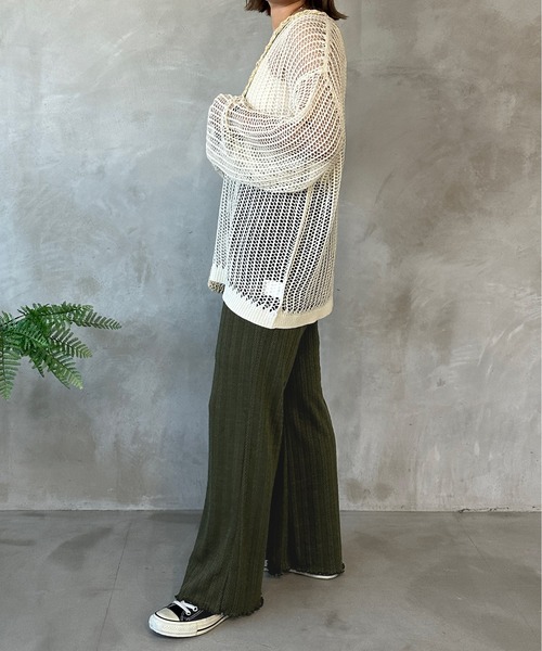 kutir(クティール)の「ヘリンボーンメローフレアパンツ(その他パンツ・レディース・カーキ/サックスブルー/アイボリー/ライトグリーン/ボルドー・MEDIUM/LARGE)」の15枚目の写真