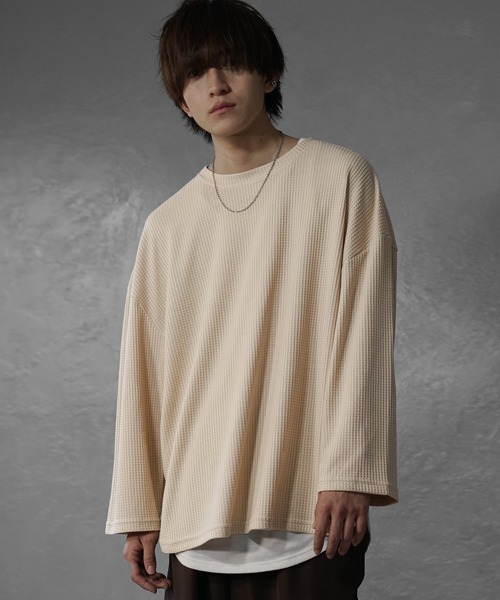 MinoriTY（マイノリティ）の「【MinoriTY】ワッフルラウンドオーバーサイズロンT 長袖Tシャツ カットソー メンズ 秋服 ルーズフィット ビッグシルエット（Tシャツ/カットソー・メンズ・ブルー/グレー/ブラック/ワイン/アイボリー/カーキ・L/M/S）」の9枚目の写真