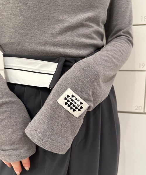 solleim（ソルレム）の「ハートロゴストレッチ長袖ロンT（Tシャツ/カットソー・レディース・グレー/ホワイト/ブラック/グレイッシュベージュ/ホワイト系/ベージュ系/グレー系/ブラック系・M/L）」の5枚目の写真