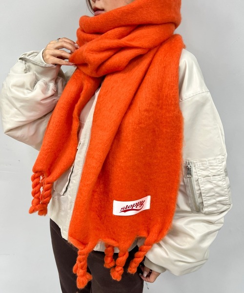 WHO'S WHO gallery(フーズフーギャラリー)の「【SLOPPY/スロッピー】カラーマフラー(マフラー・レディース・グリーン/グレー/ブルー/オレンジ/ブラック・FREE)」の5枚目の写真