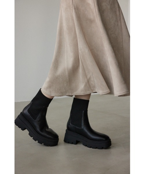 AZUL by moussy（アズールバイマウジー）の「トラックソールソックスブーツ（ブーツ・レディース・ブラック/アイボリー・MEDIUM/SMALL/LL/LARGE）」の12枚目の写真