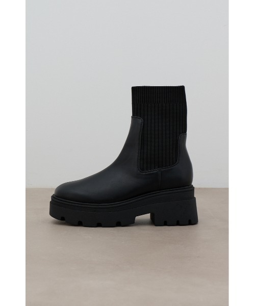 AZUL by moussy（アズールバイマウジー）の「トラックソールソックスブーツ（ブーツ・レディース・ブラック/アイボリー・MEDIUM/SMALL/LL/LARGE）」の5枚目の写真