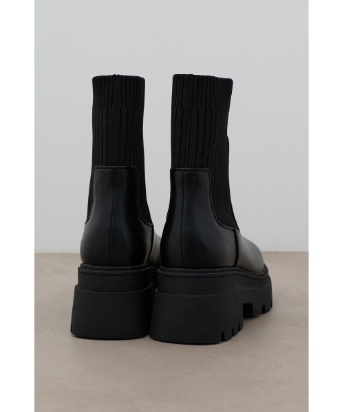 AZUL by moussy（アズールバイマウジー）の「トラックソールソックスブーツ（ブーツ・レディース・ブラック/アイボリー・MEDIUM/SMALL/LL/LARGE）」の7枚目の写真