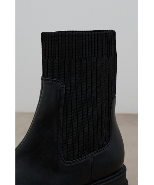 AZUL by moussy（アズールバイマウジー）の「トラックソールソックスブーツ（ブーツ・レディース・ブラック/アイボリー・MEDIUM/SMALL/LL/LARGE）」の10枚目の写真