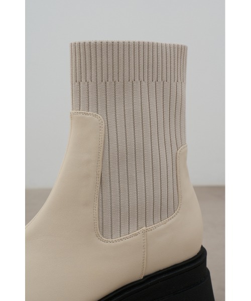 AZUL by moussy（アズールバイマウジー）の「トラックソールソックスブーツ（ブーツ・レディース・ブラック/アイボリー・MEDIUM/SMALL/LL/LARGE）」の14枚目の写真