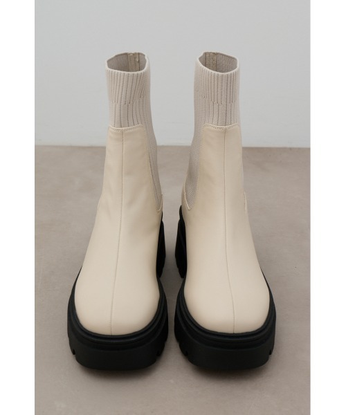 AZUL by moussy（アズールバイマウジー）の「トラックソールソックスブーツ（ブーツ・レディース・ブラック/アイボリー・MEDIUM/SMALL/LL/LARGE）」の19枚目の写真