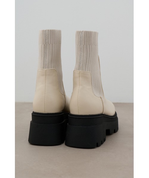 AZUL by moussy（アズールバイマウジー）の「トラックソールソックスブーツ（ブーツ・レディース・ブラック/アイボリー・MEDIUM/SMALL/LL/LARGE）」の20枚目の写真