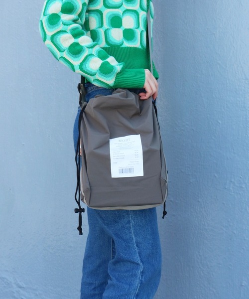 SPRUCE(スプルース)の「<SPRUCE/スプルス>アスタナ巾着ショルダー(ショルダーバッグ・レディース・グレイッシュベージュ/ブラック/ライトグレー/オレンジ・ONE SIZE)」の3枚目の写真