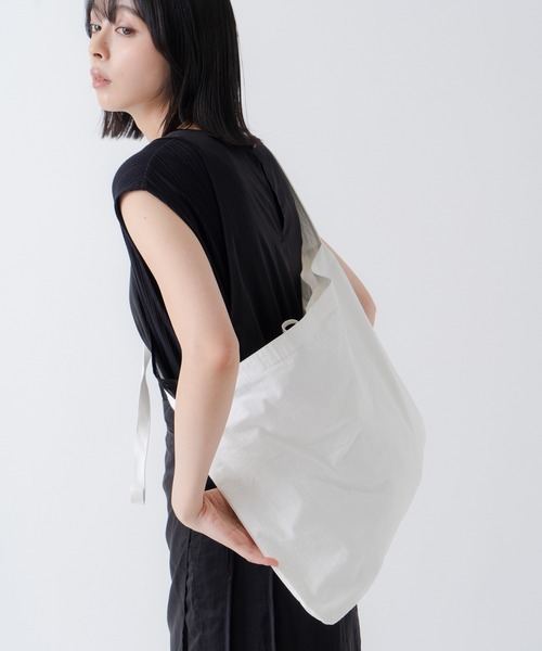 kha:ki（カーキ）の「「KHA:KI/カーキ」ミリタリーサコッシュ A-03（ショルダーバッグ・レディース・ベージュ/ブラック/ホワイト/カーキ・FREE）」の12枚目の写真